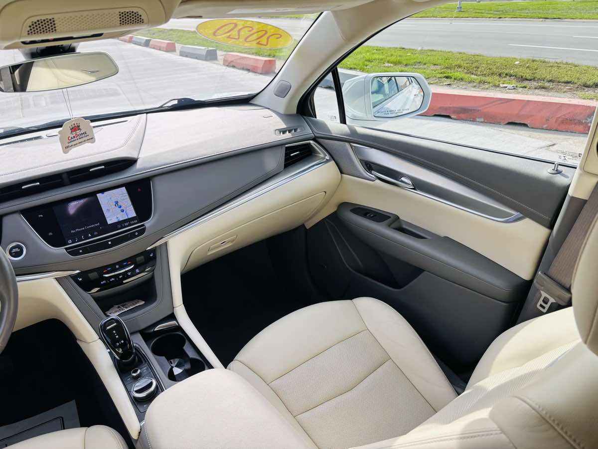 Photo 45 of this Cadillac XT5