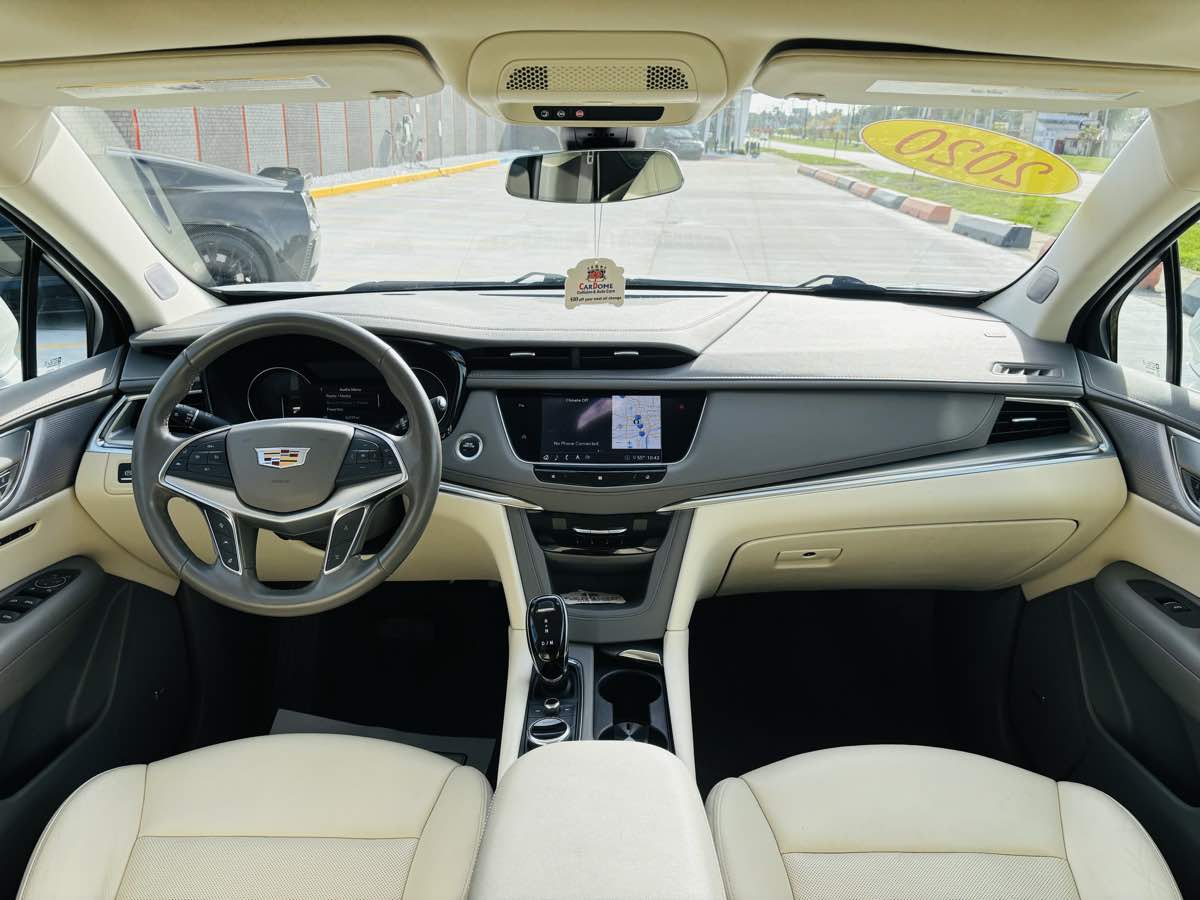 Photo 46 of this Cadillac XT5