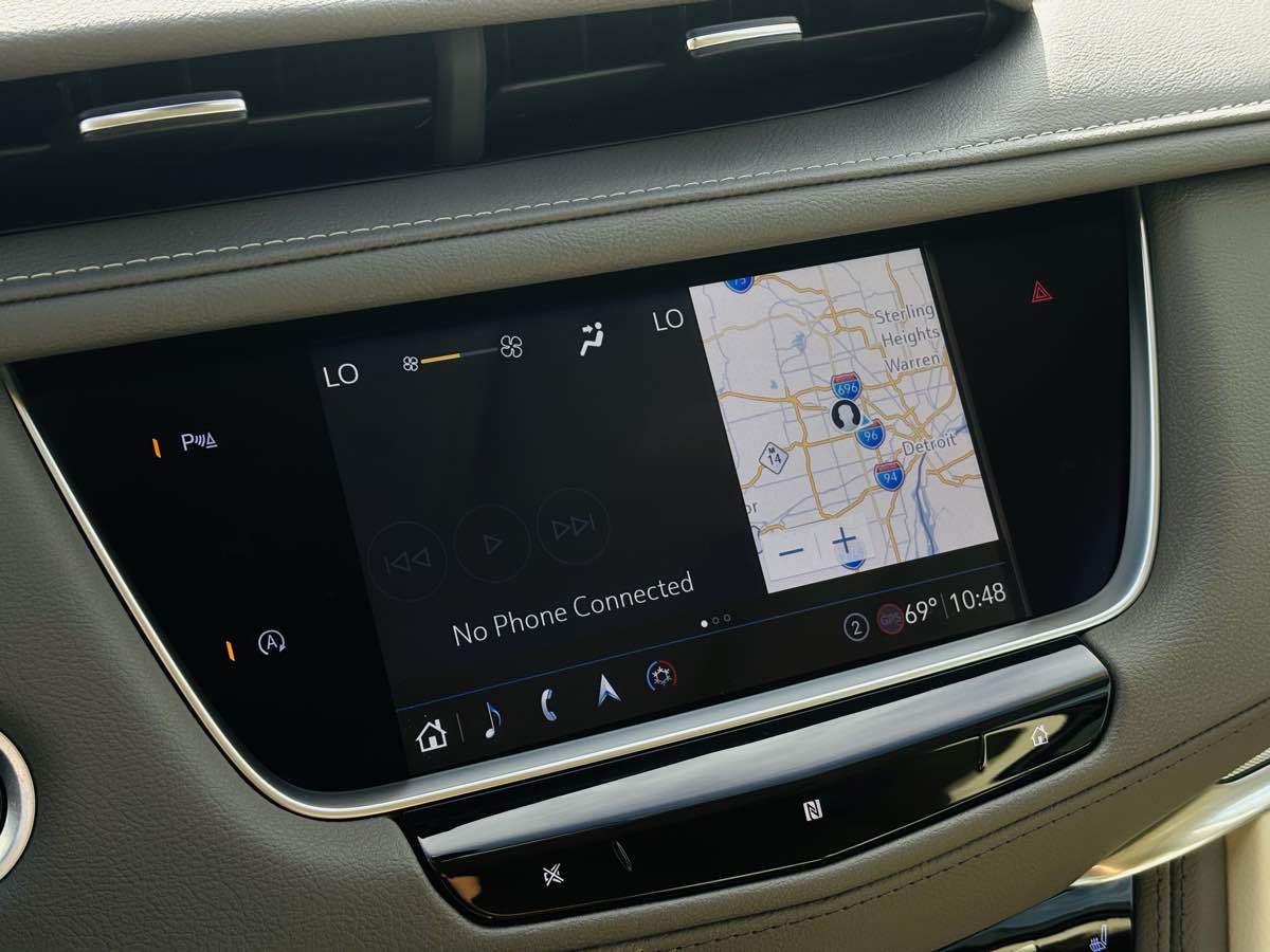 Photo 61 of this Cadillac XT5