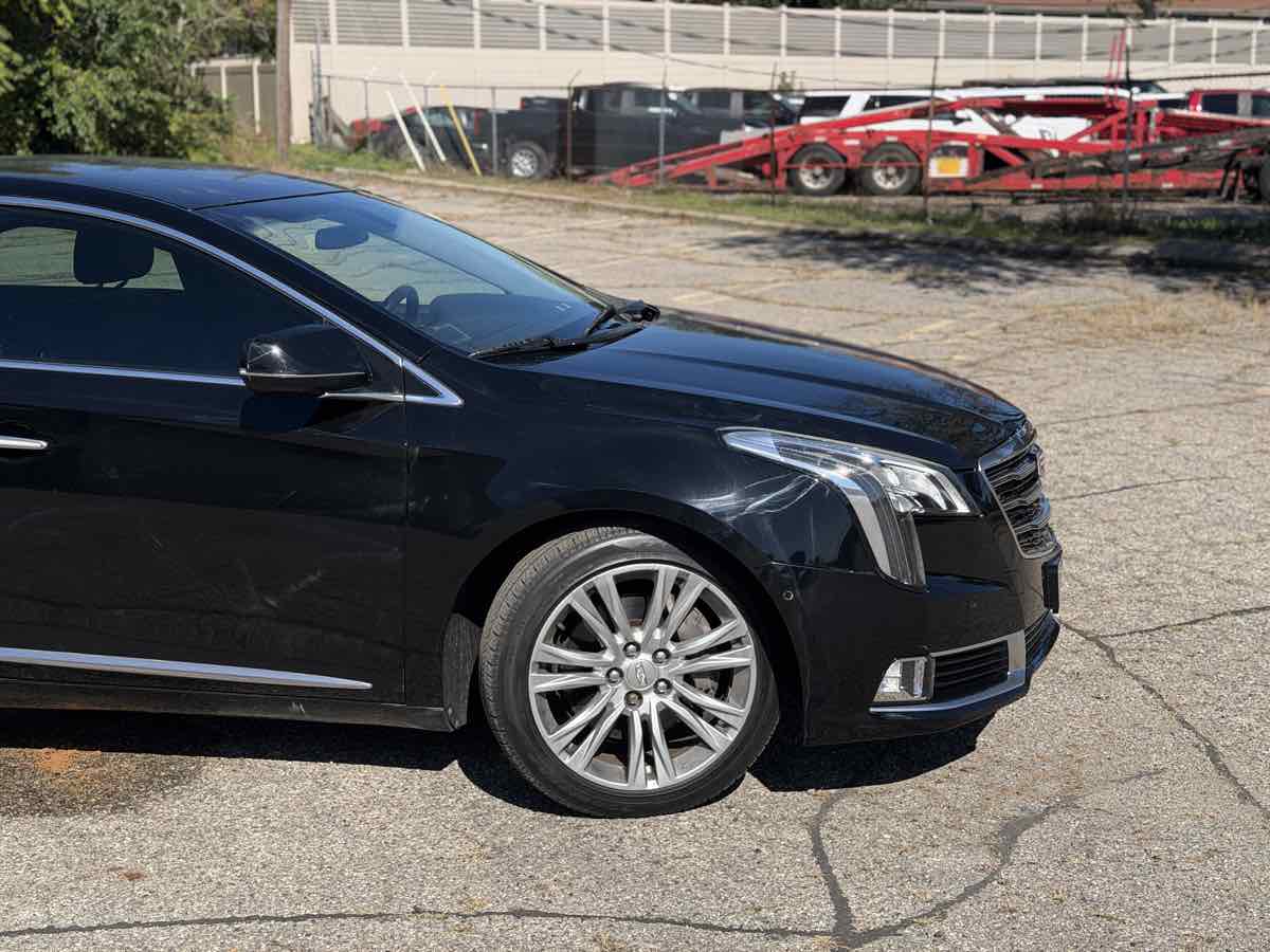 Photo 2 of this Cadillac XTS
