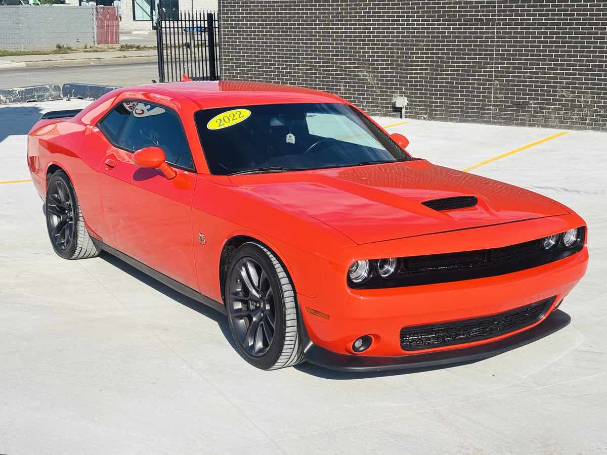 Photo 2 of this Dodge Challenger