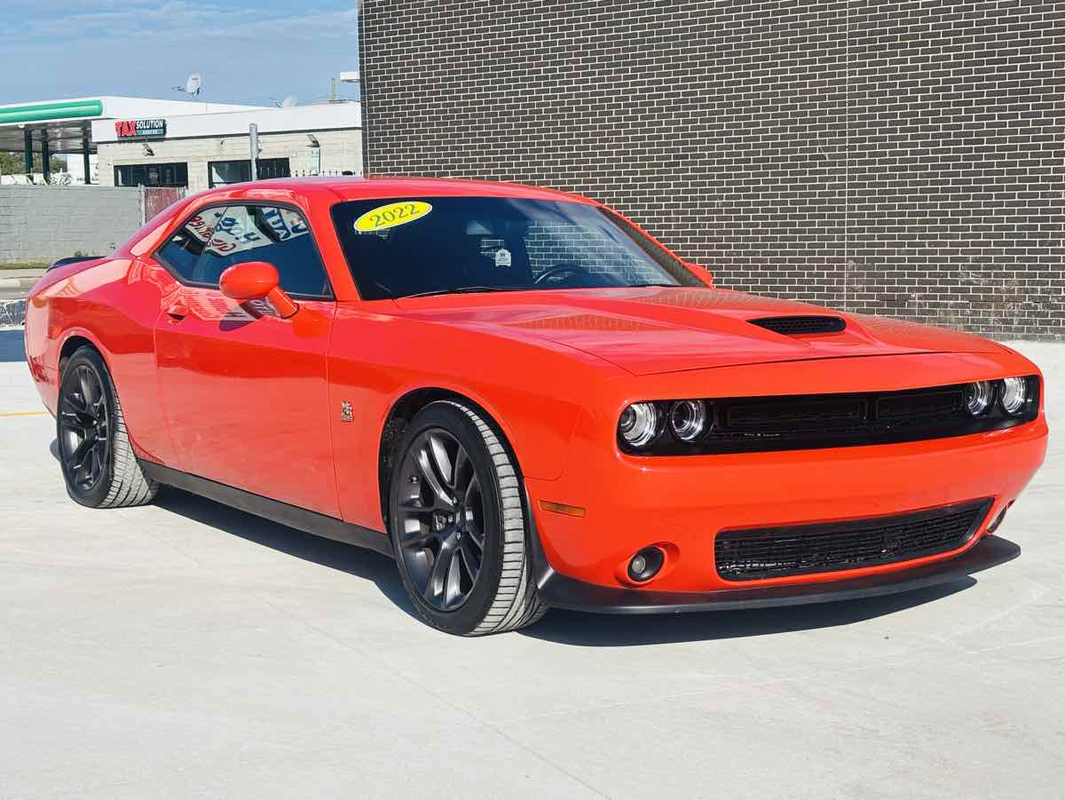Photo 5 of this Dodge Challenger