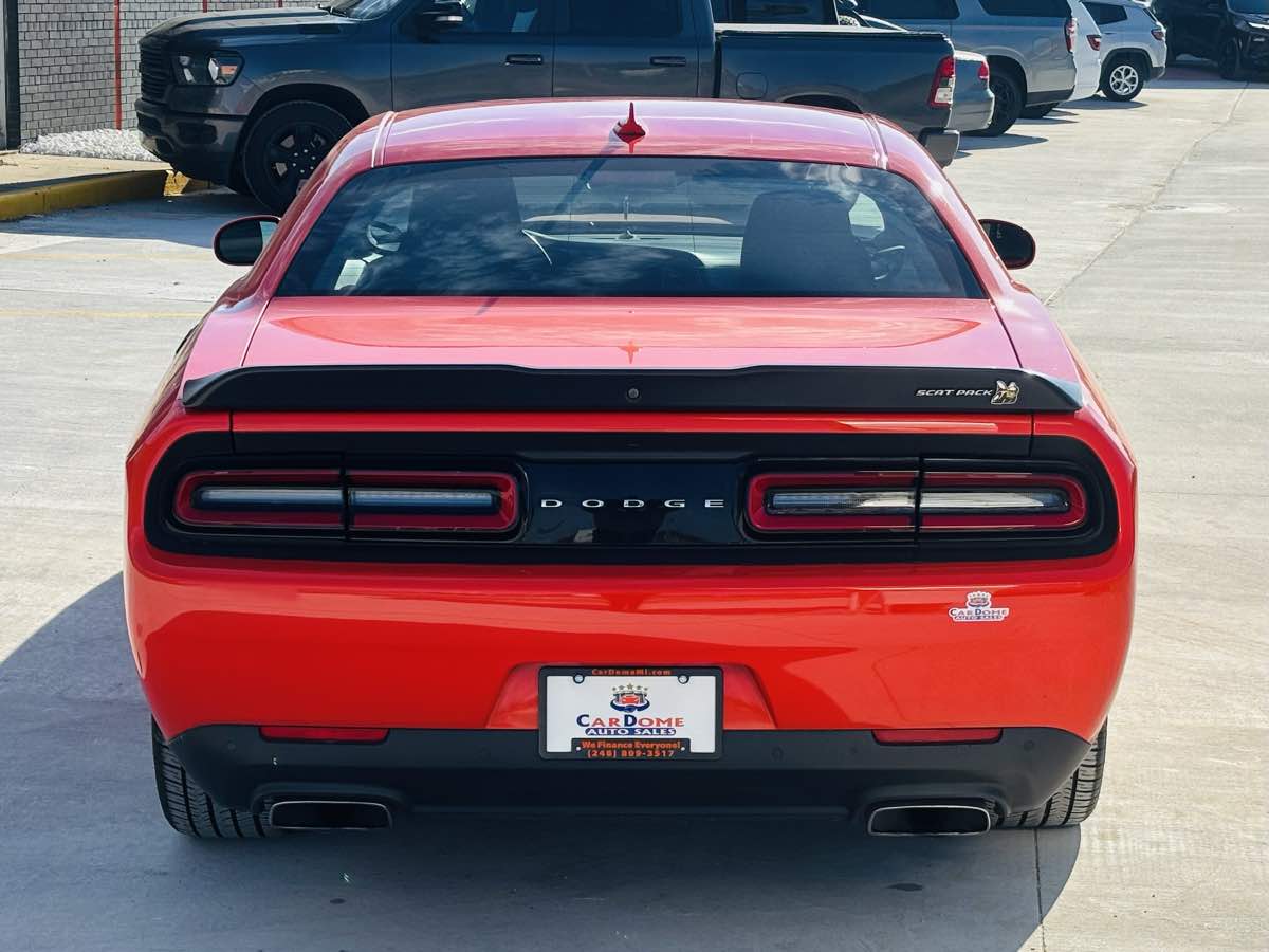 Photo 10 of this Dodge Challenger