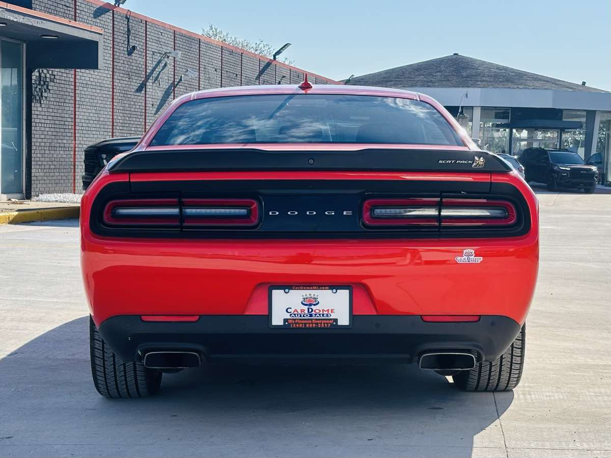 Photo 13 of this Dodge Challenger