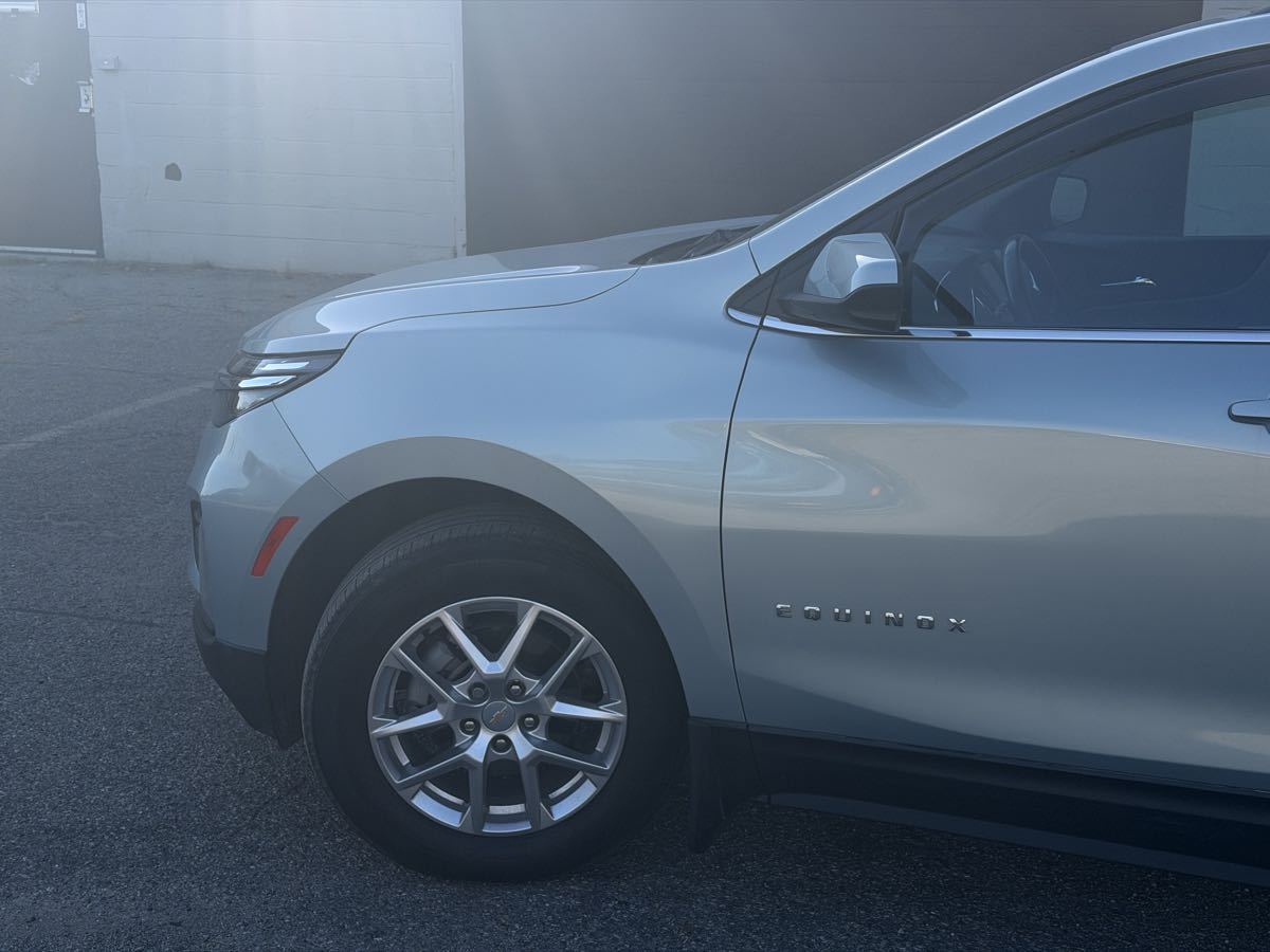 Photo 8 of this Chevrolet Equinox
