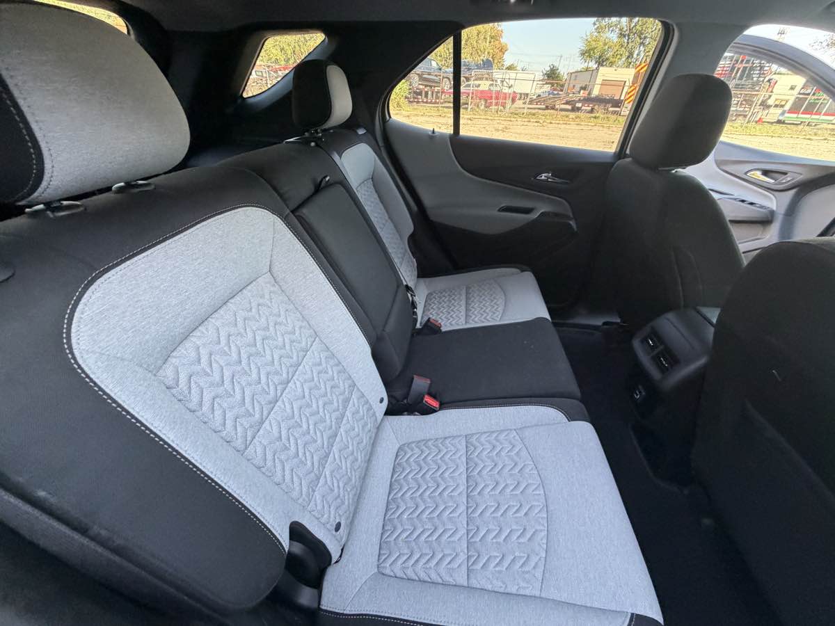 Photo 13 of this Chevrolet Equinox