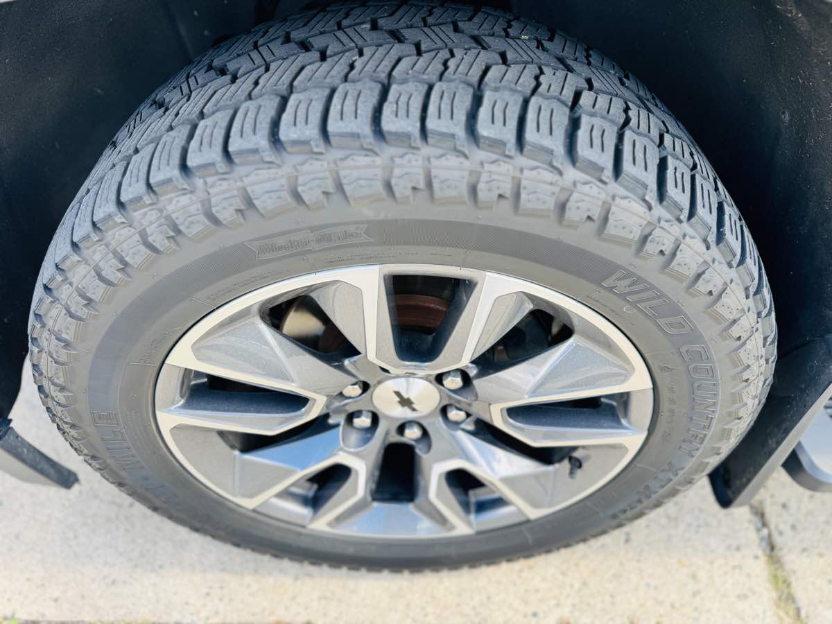 Photo 9 of this Chevrolet Tahoe