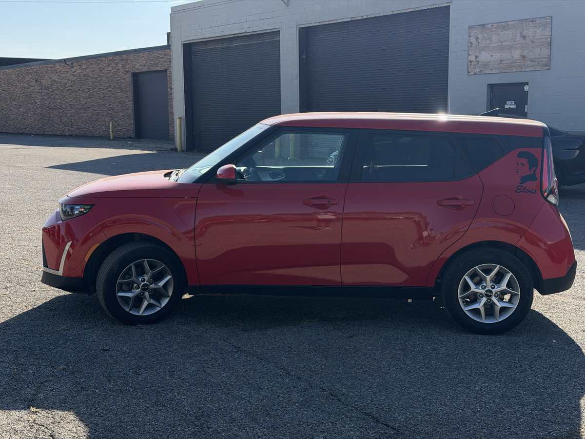 Photo 8 of this Kia Soul