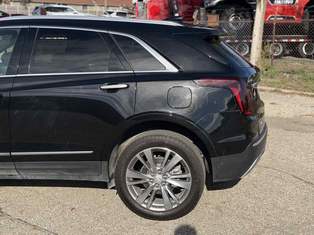 Photo 6 of this Cadillac XT5
