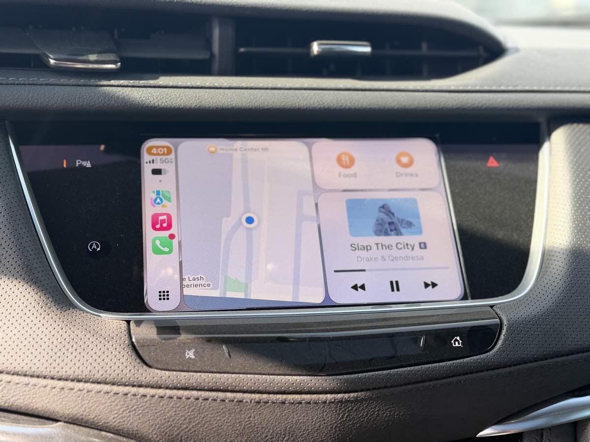 Photo 20 of this Cadillac XT5