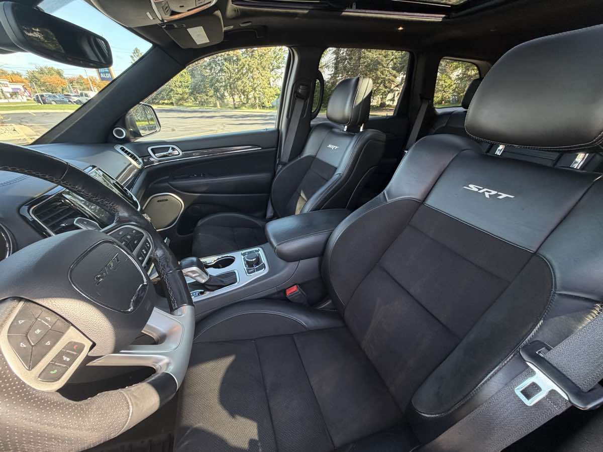 Photo 10 of this Jeep Grand Cherokee