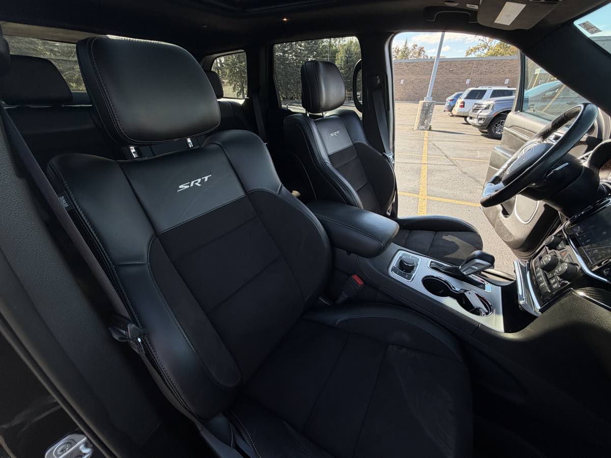 Photo 13 of this Jeep Grand Cherokee
