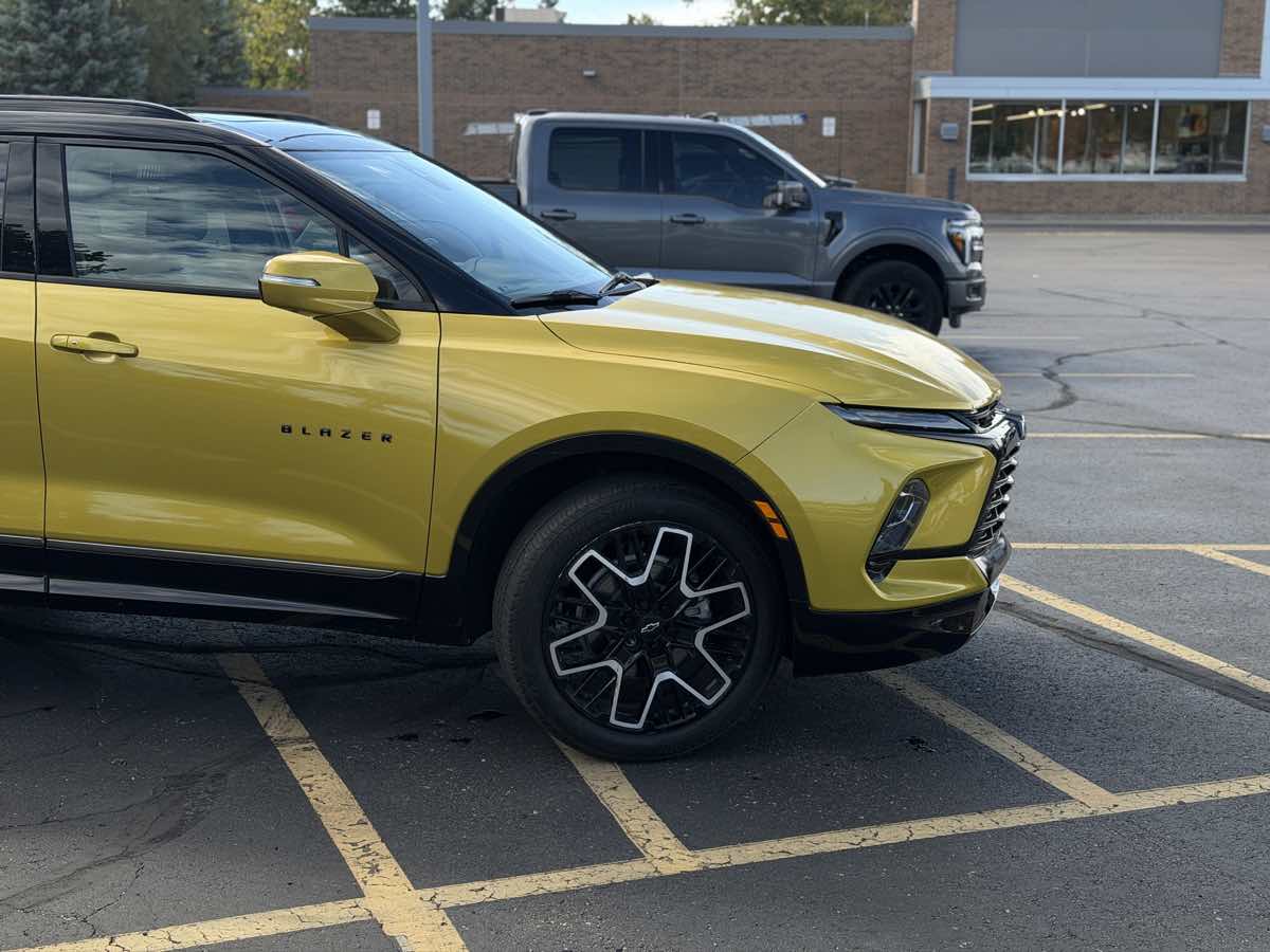 Photo 2 of this Chevrolet Blazer