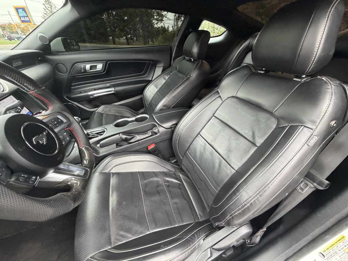 Photo 10 of this Ford Mustang