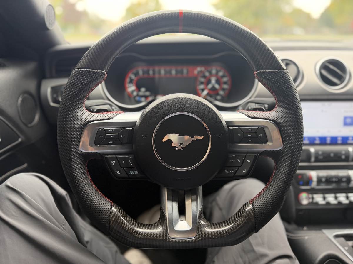 Photo 14 of this Ford Mustang