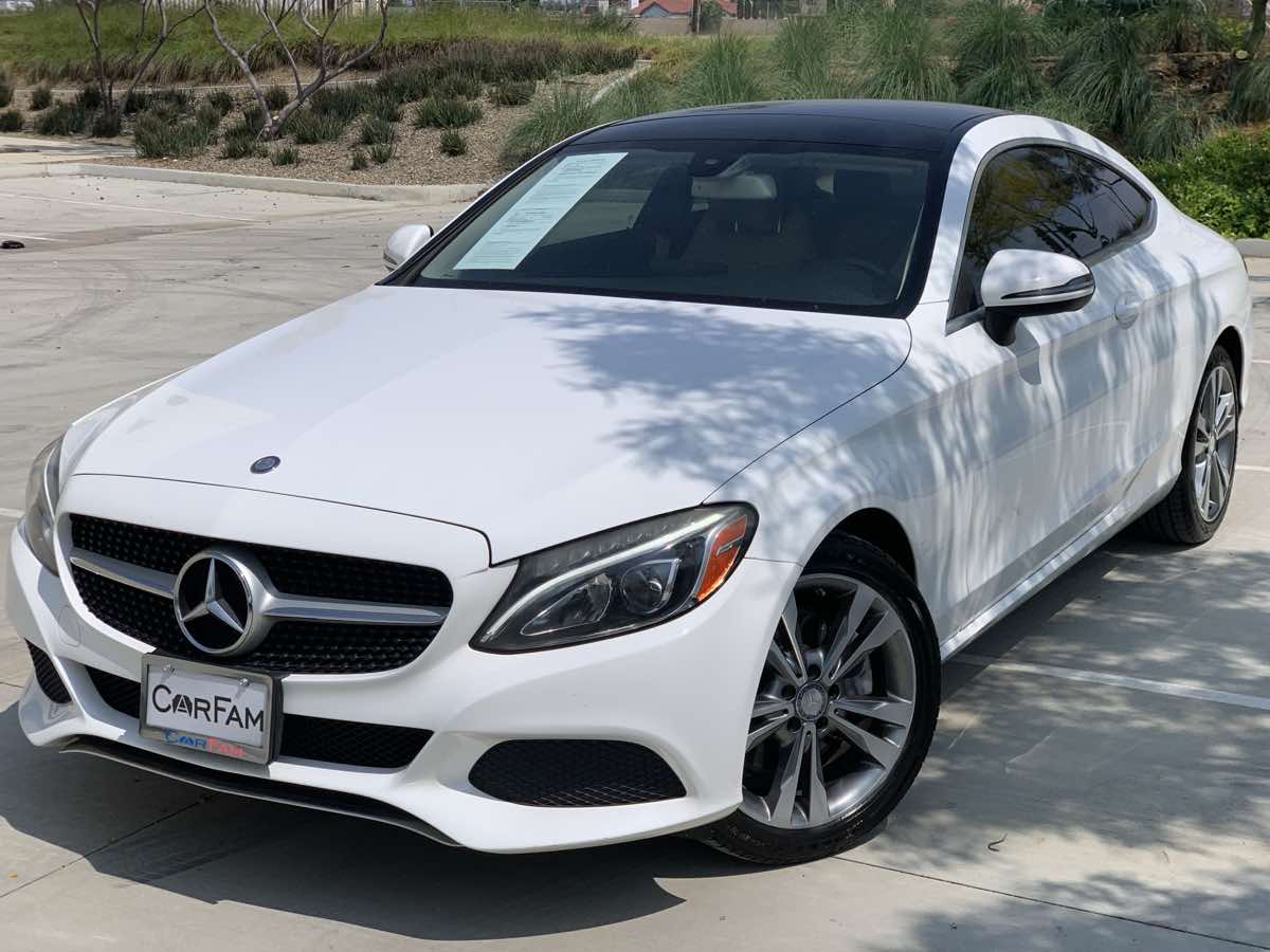 2017 Mercedes Benz C 300 Coupe photo 4