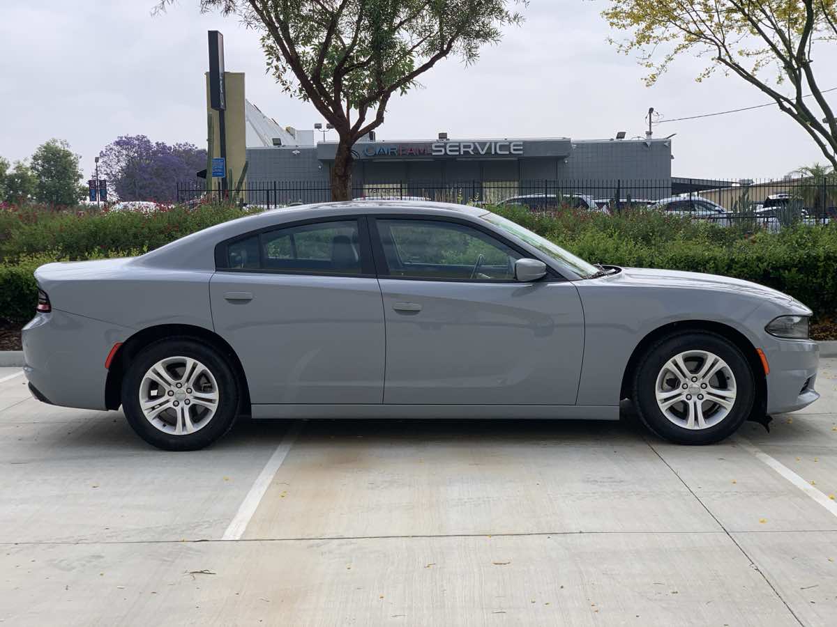 2021 Dodge Charger SXT photo 4