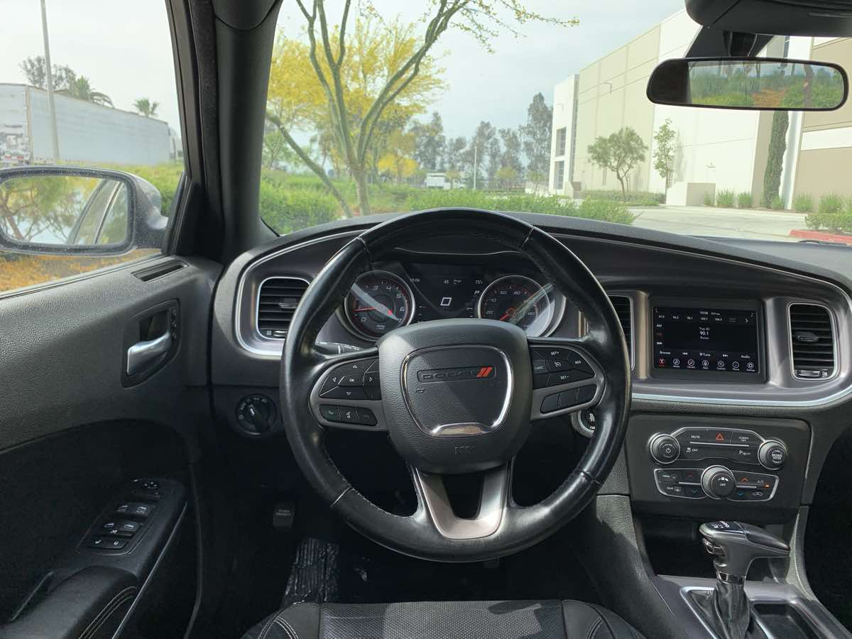 2021 Dodge Charger SXT photo 17