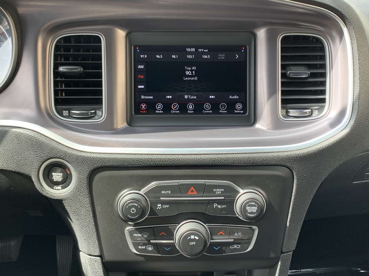 2021 Dodge Charger SXT photo 18