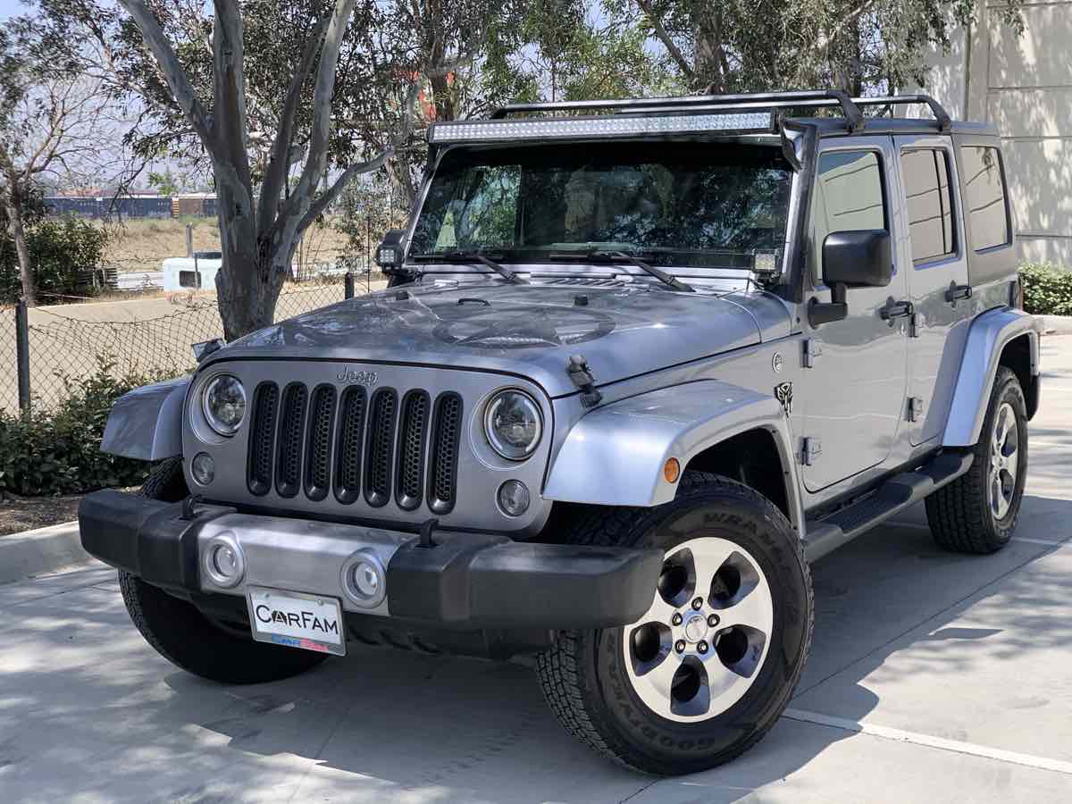 2016 Jeep Wrangler Unlimited Sahara photo 3