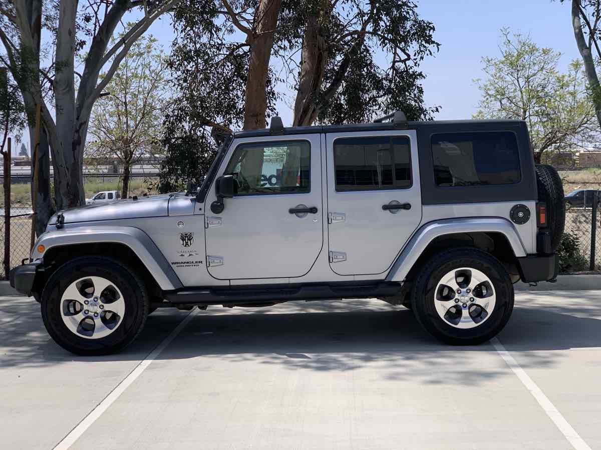 2016 Jeep Wrangler Unlimited Sahara photo 4