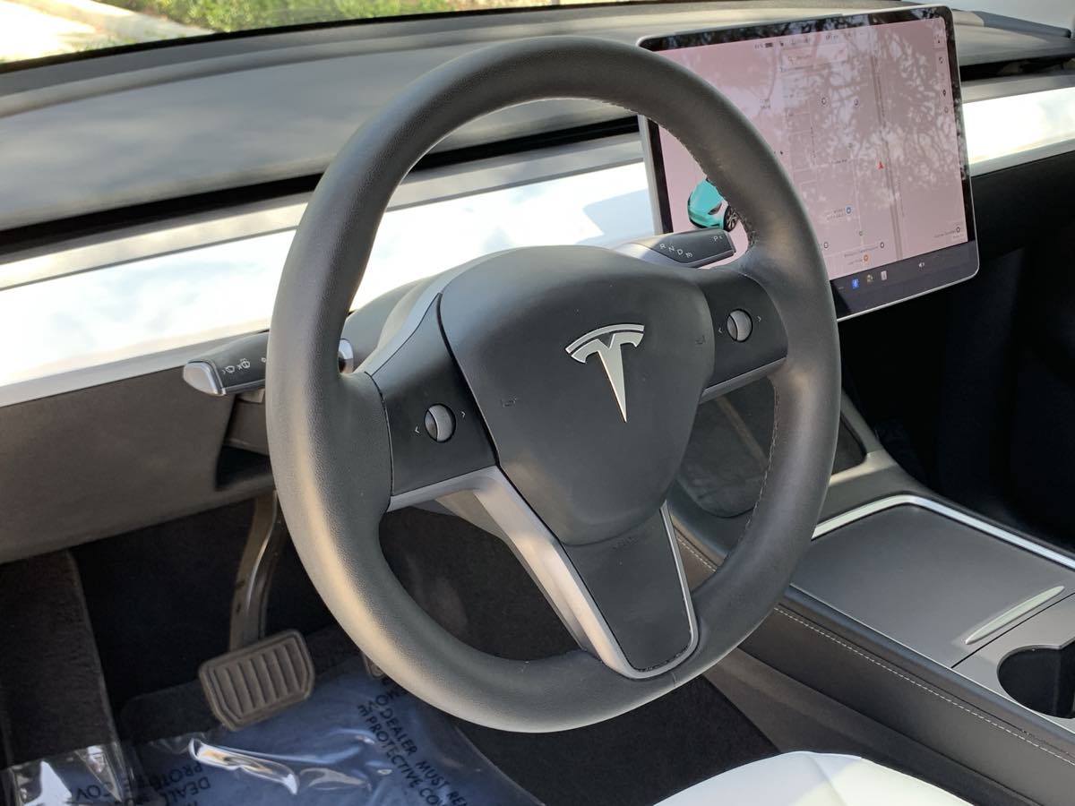 2021 Tesla Model Y Long Range photo 9