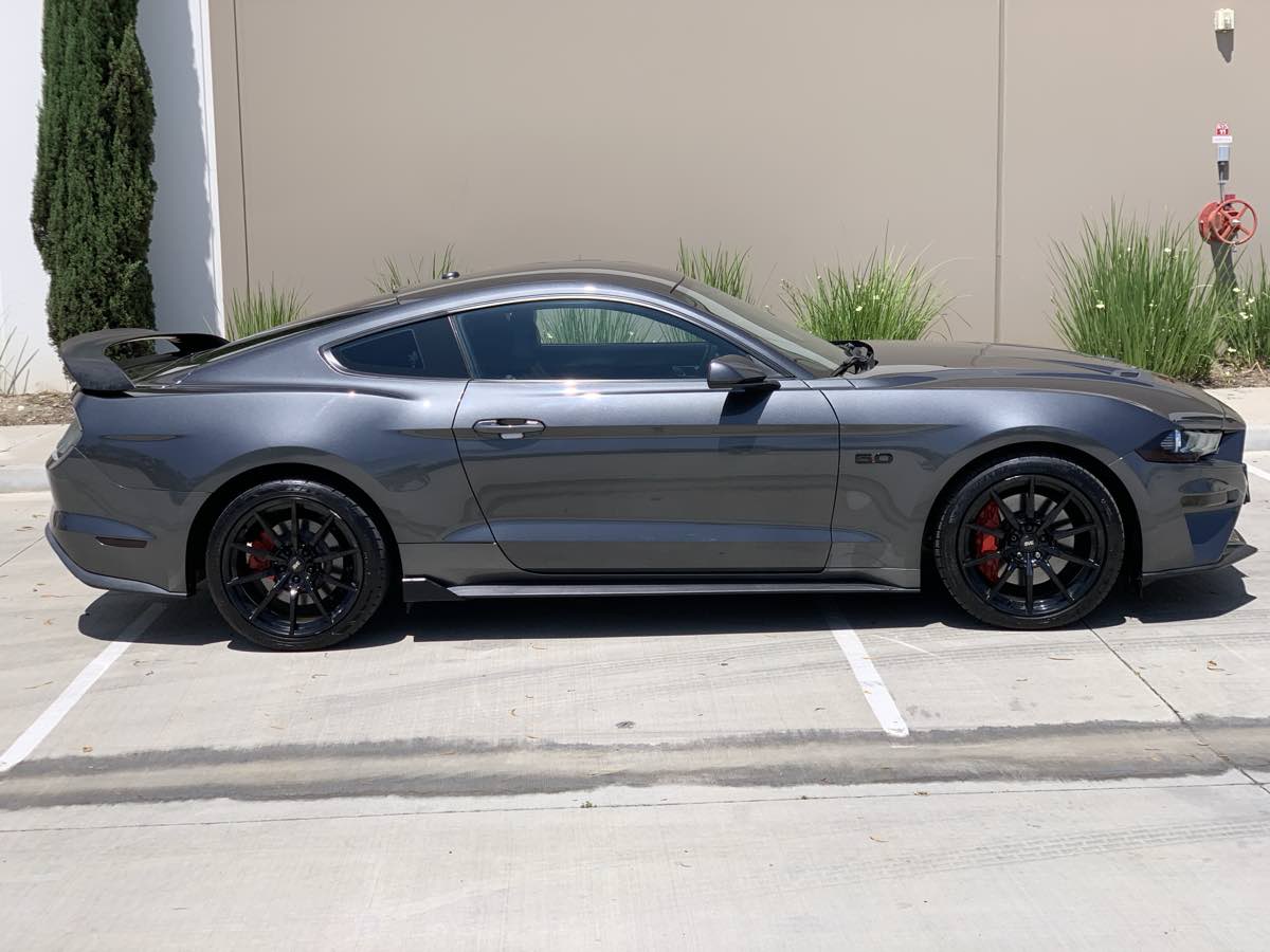 2018 Ford Mustang GT Premium photo 4