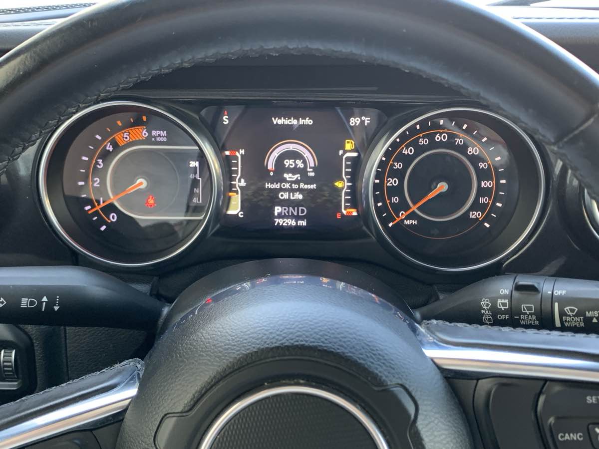2021 Jeep Wrangler Unlimited Sahara Altitude photo 15