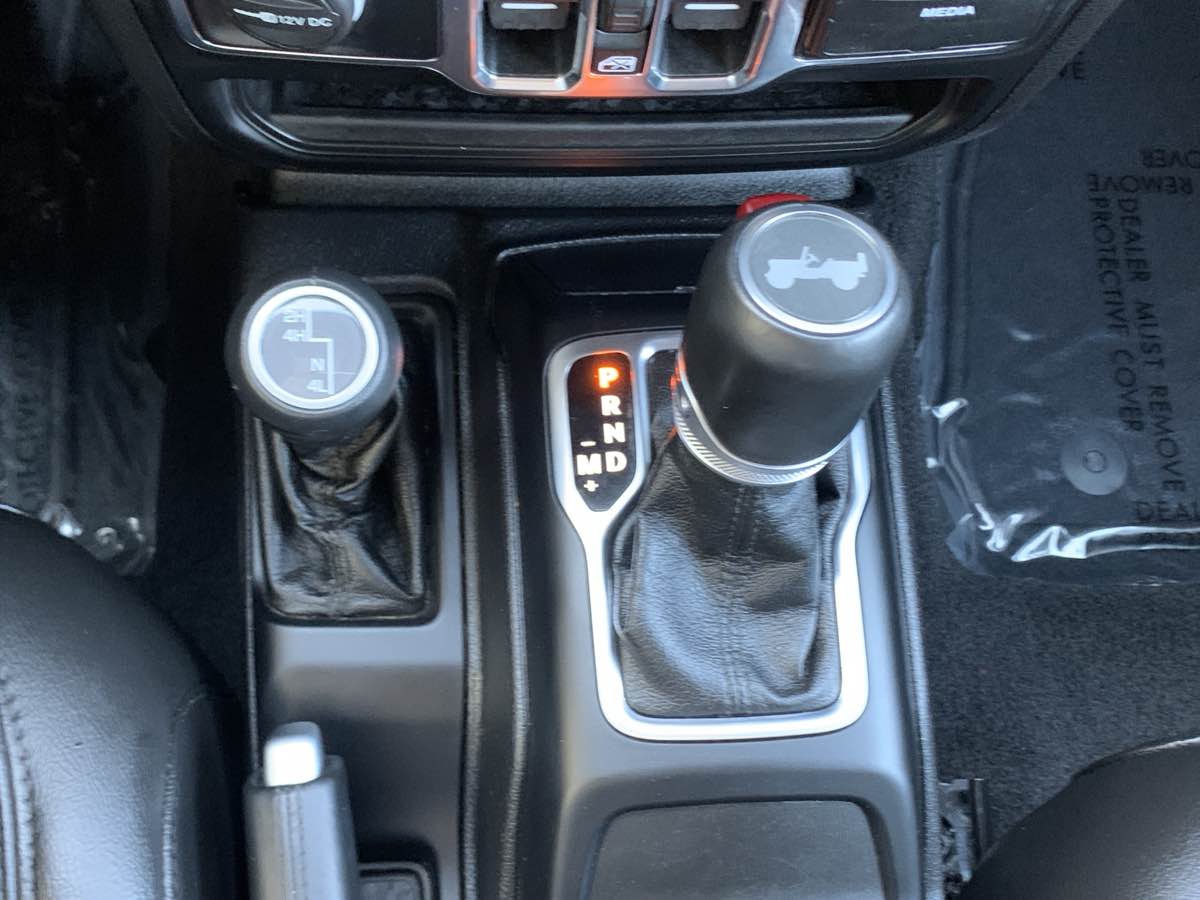 2021 Jeep Wrangler Unlimited Sahara Altitude photo 19