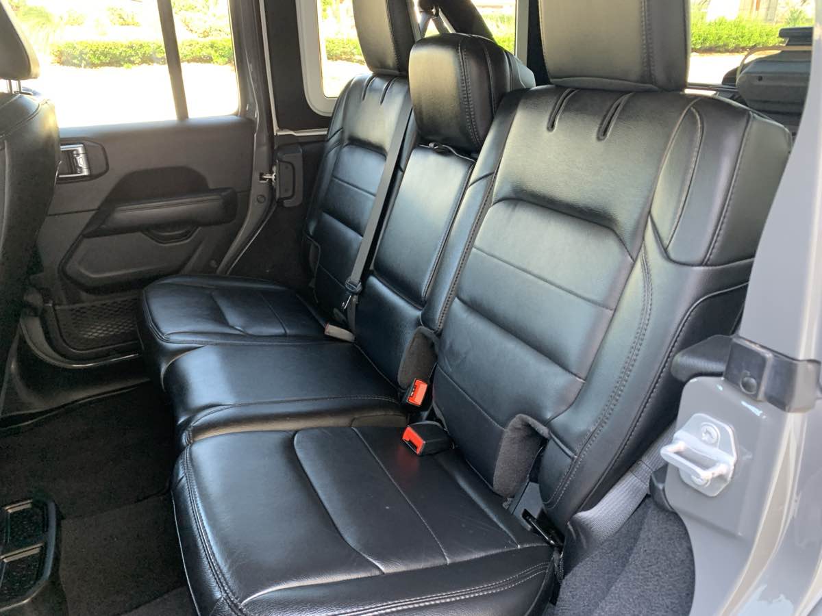2021 Jeep Wrangler Unlimited Sahara Altitude photo 23