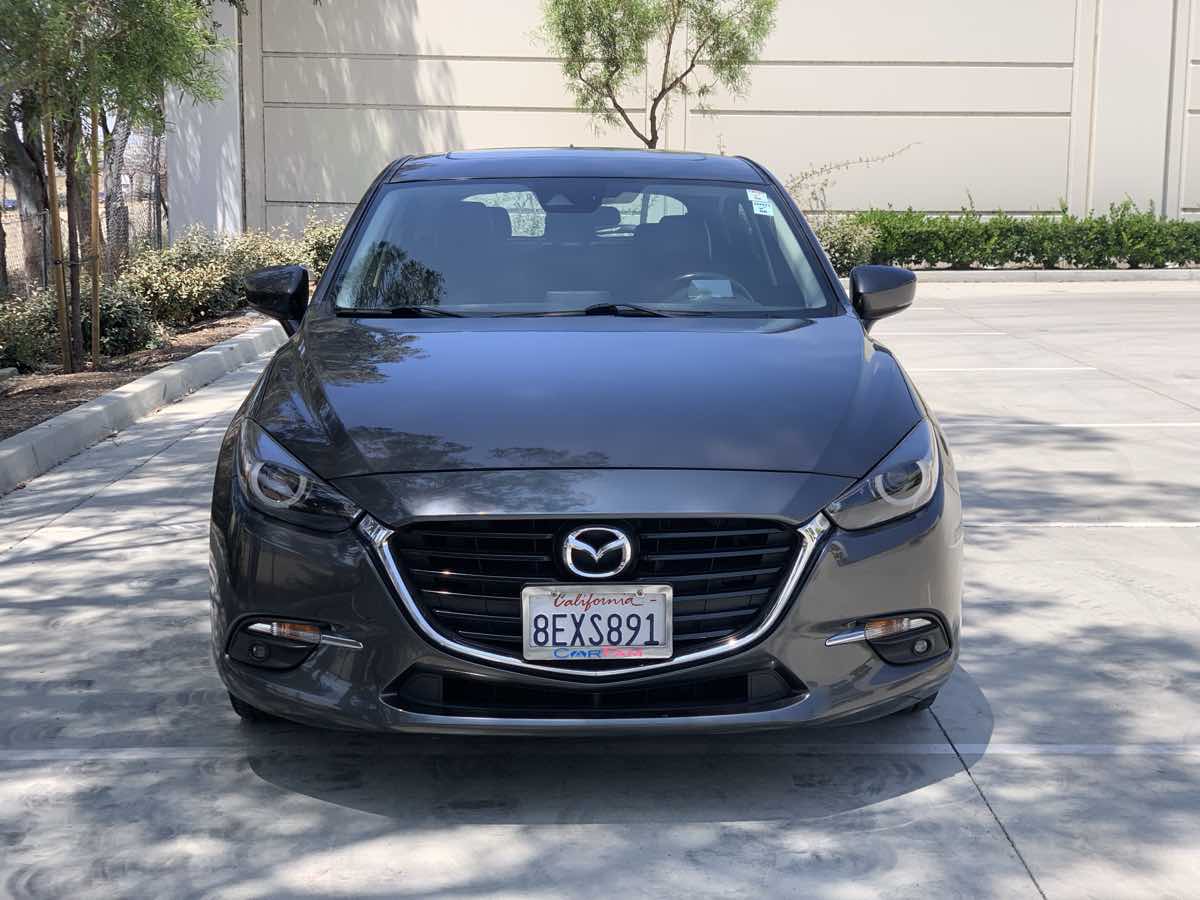 2018 Mazda Mazda3 Grand Touring photo 2