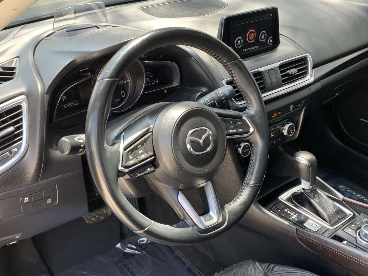 2018 Mazda Mazda3 Grand Touring photo 13