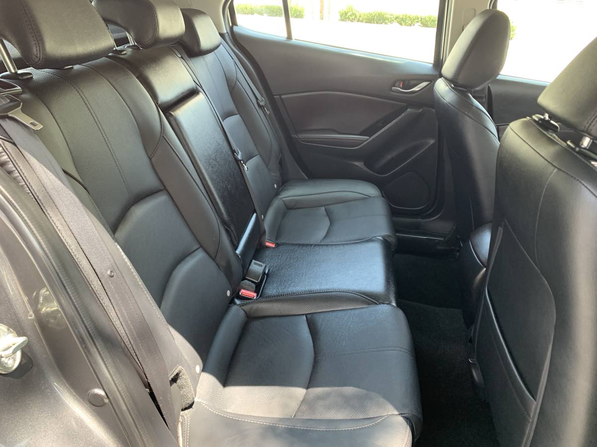 2018 Mazda Mazda3 Grand Touring photo 28