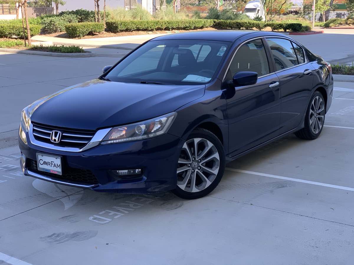 2015 Honda Accord Sport photo 3