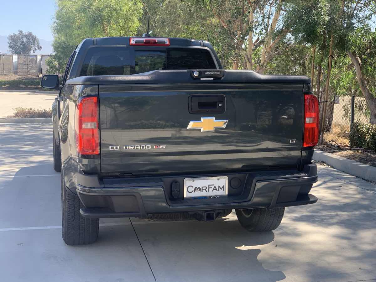 2017 Chevrolet Colorado LT photo 4