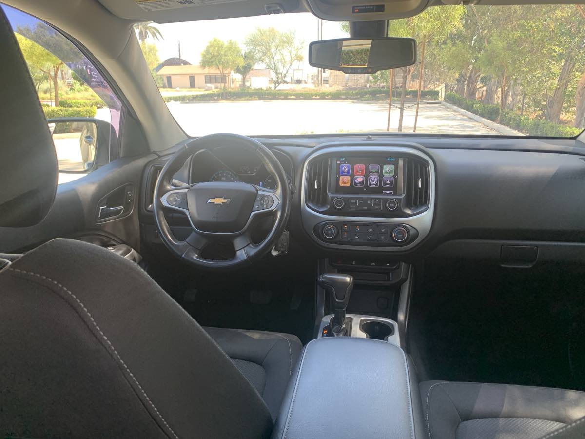 2017 Chevrolet Colorado LT photo 23