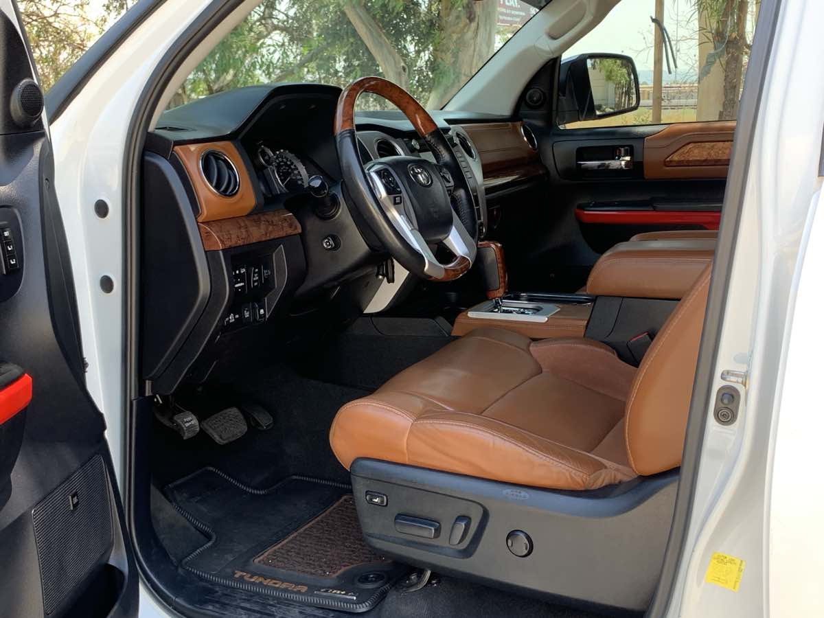 2015 Toyota Tundra Platinum Grade photo 10