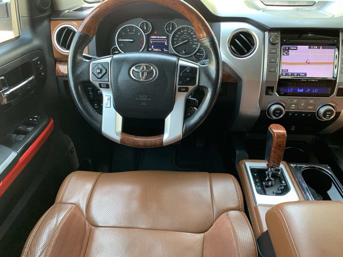 2015 Toyota Tundra Platinum Grade photo 24