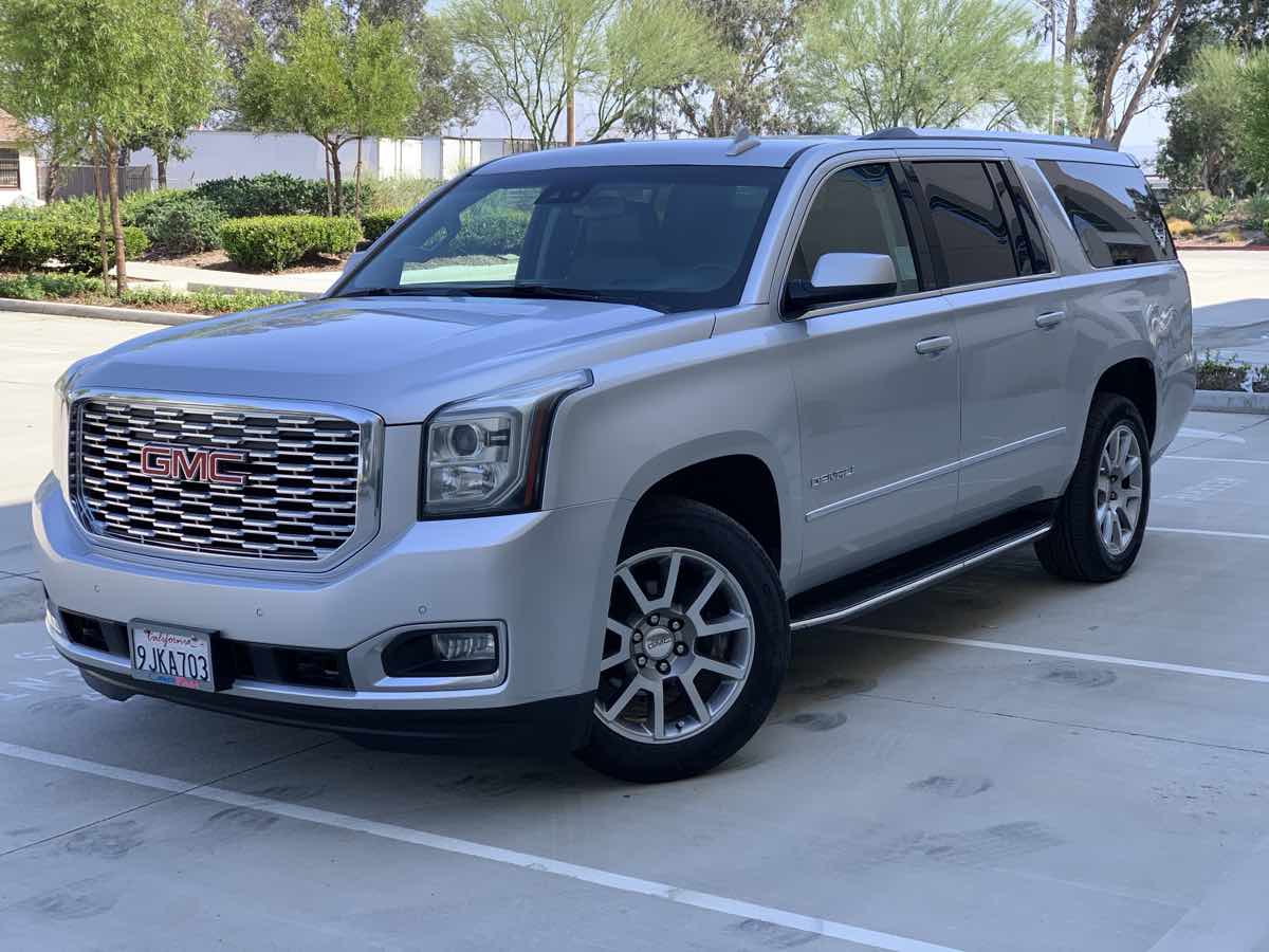 2020 GMC Yukon XL Denali - Photo 3