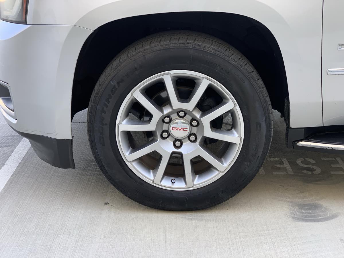 2020 GMC Yukon XL Denali - Photo 9