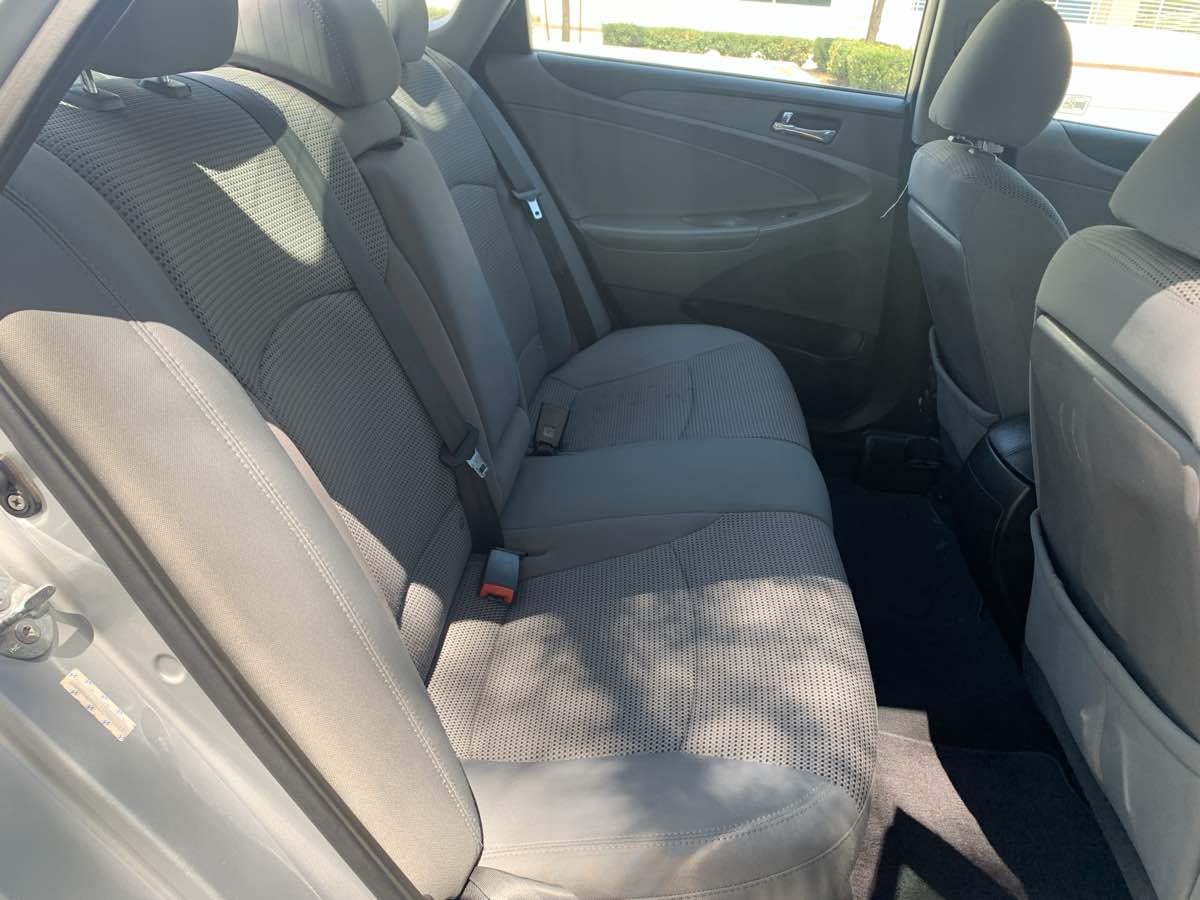 2011 Hyundai Sonata GLS photo 25