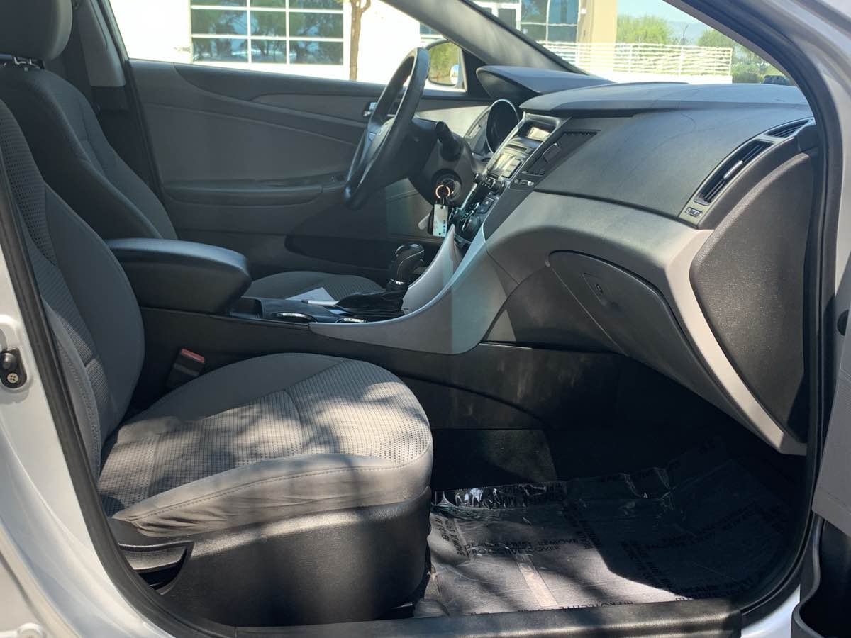 2011 Hyundai Sonata GLS photo 26