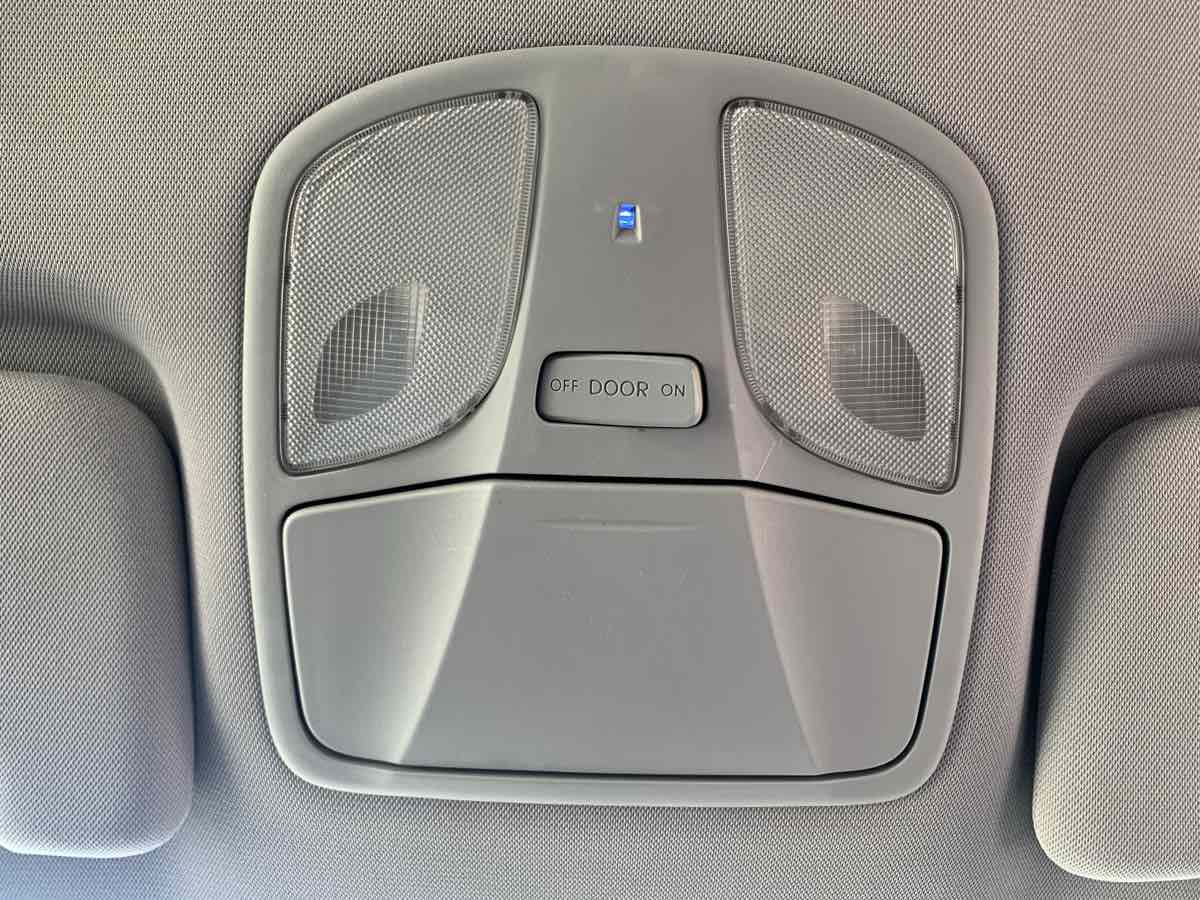 2011 Hyundai Sonata GLS photo 2