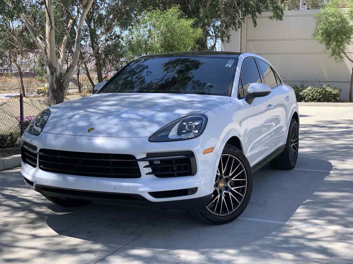 2020 Porsche Cayenne Coupe photo 4
