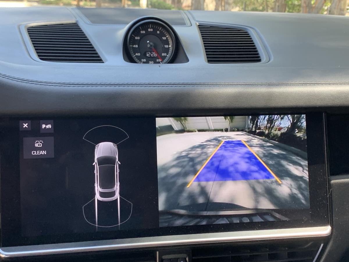 2020 Porsche Cayenne Coupe photo 19