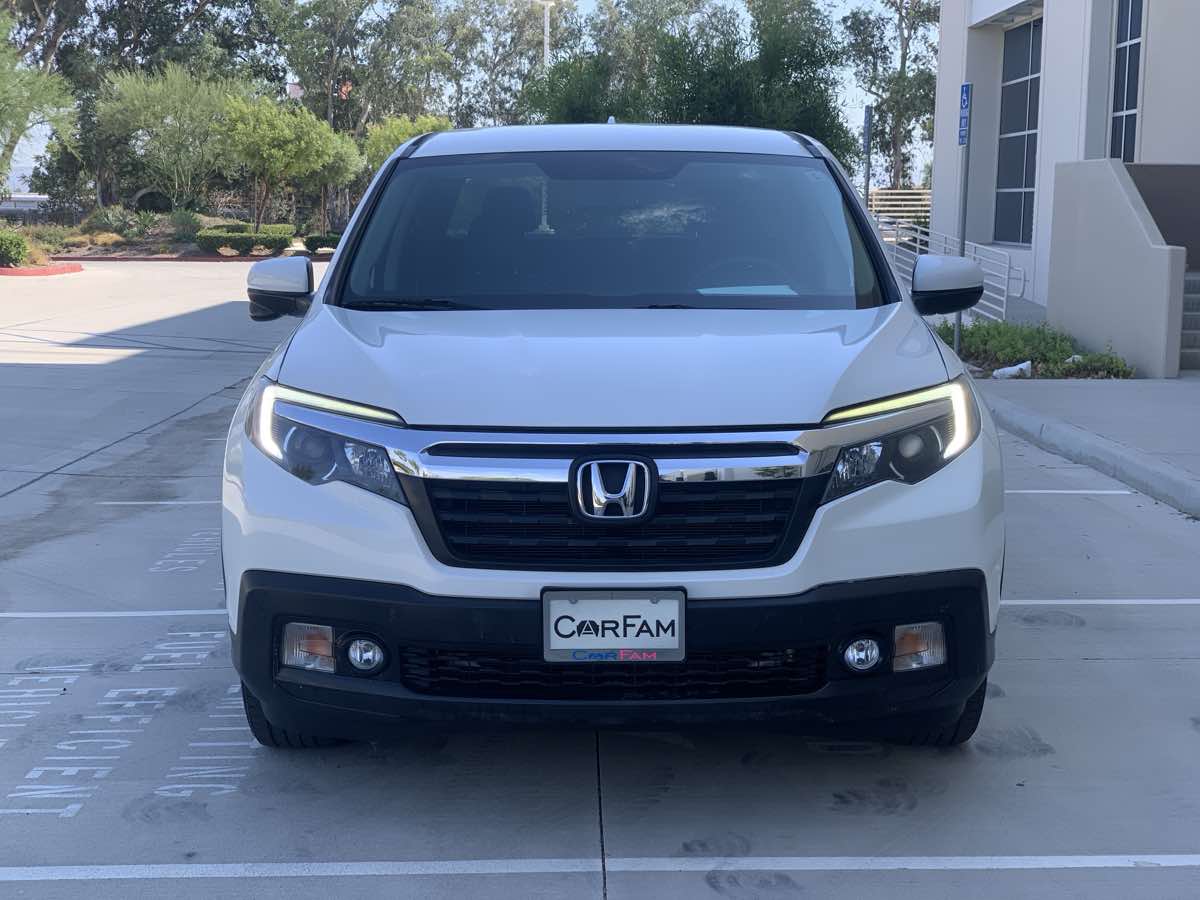 2017 Honda Ridgeline RTL-T photo 3