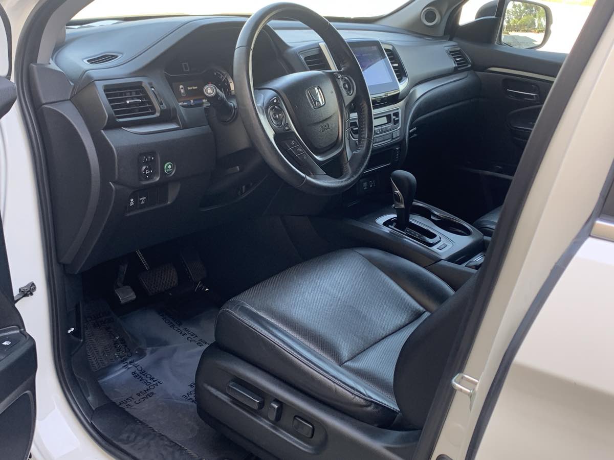 2017 Honda Ridgeline RTL-T photo 12