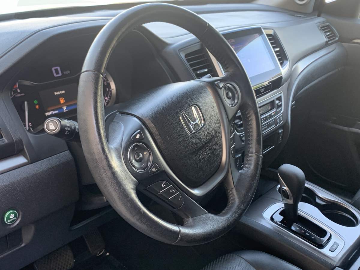 2017 Honda Ridgeline RTL-T photo 13
