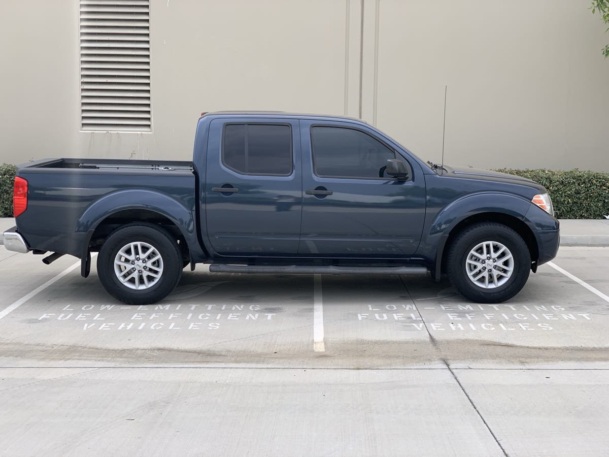 2021 Nissan Frontier Crew Cab SV photo 5