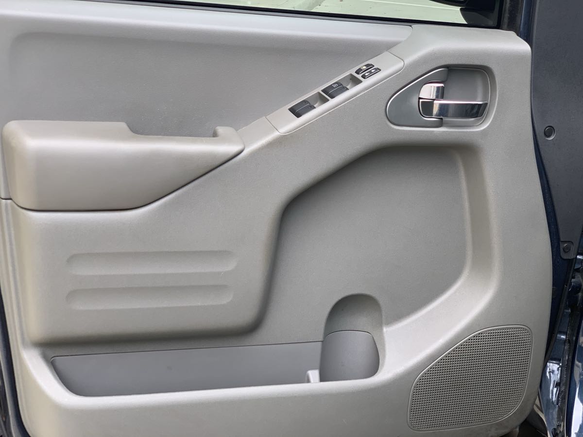 2021 Nissan Frontier Crew Cab SV photo 11